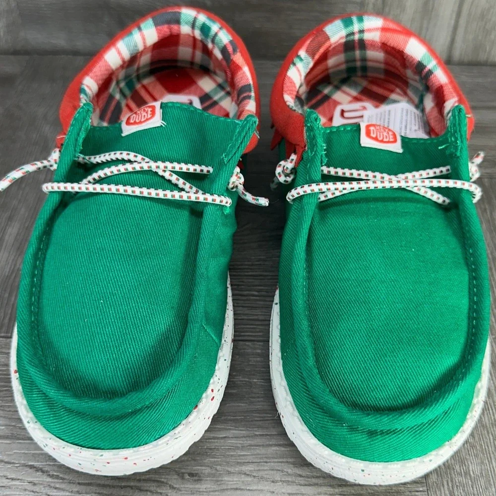 Hey Dude Wendy Elf Toddler Size 10 Green Red Christmas Holiday Slip On NEW